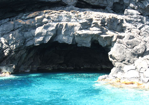 Pantelleria, grotta di san francesco